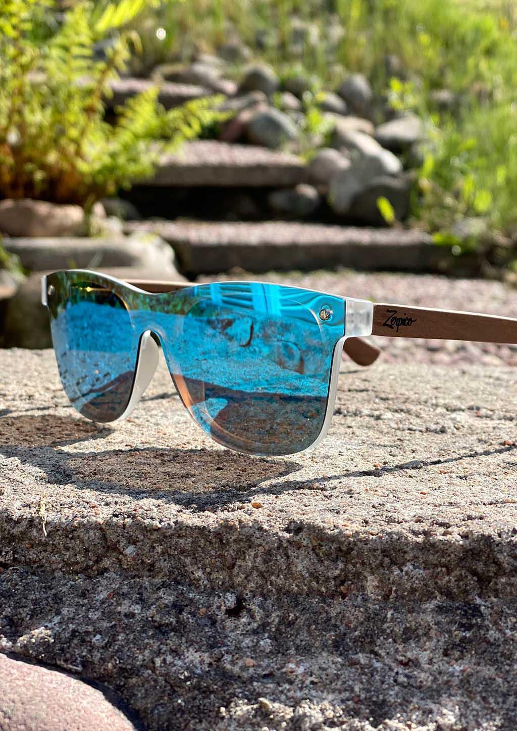 Eyewood Tomorrow - Gemeni